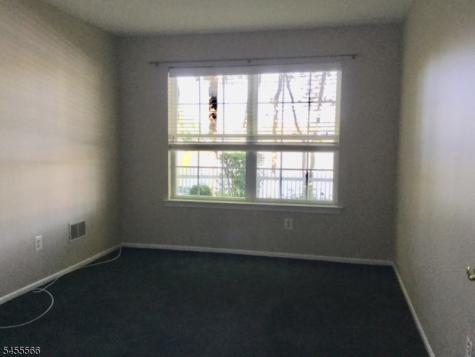 32 Loch Lane Roxbury NJ 07852