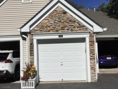 32 Loch Lane Roxbury NJ 07852