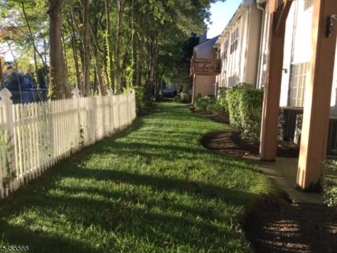 32 Loch Lane Roxbury NJ 07852