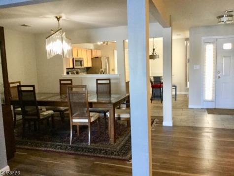 32 Loch Lane Roxbury NJ 07852