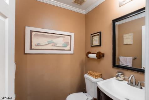 89 Vaughan Drive Newark NJ 07103