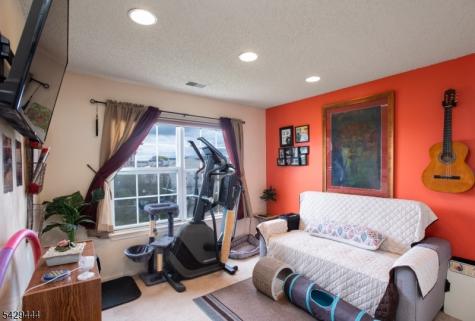 89 Vaughan Drive Newark NJ 07103