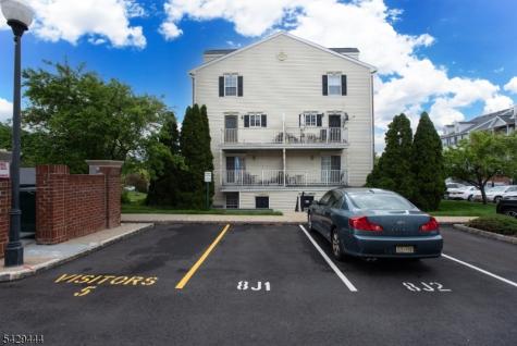 89 Vaughan Drive Newark NJ 07103