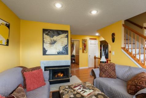 89 Vaughan Drive Newark NJ 07103