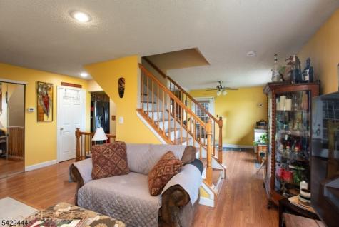 89 Vaughan Drive Newark NJ 07103
