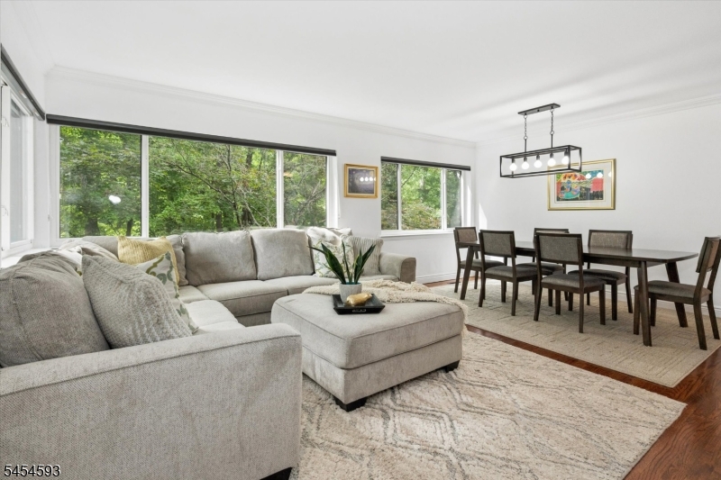 300 Pond Court Washington NJ 07676