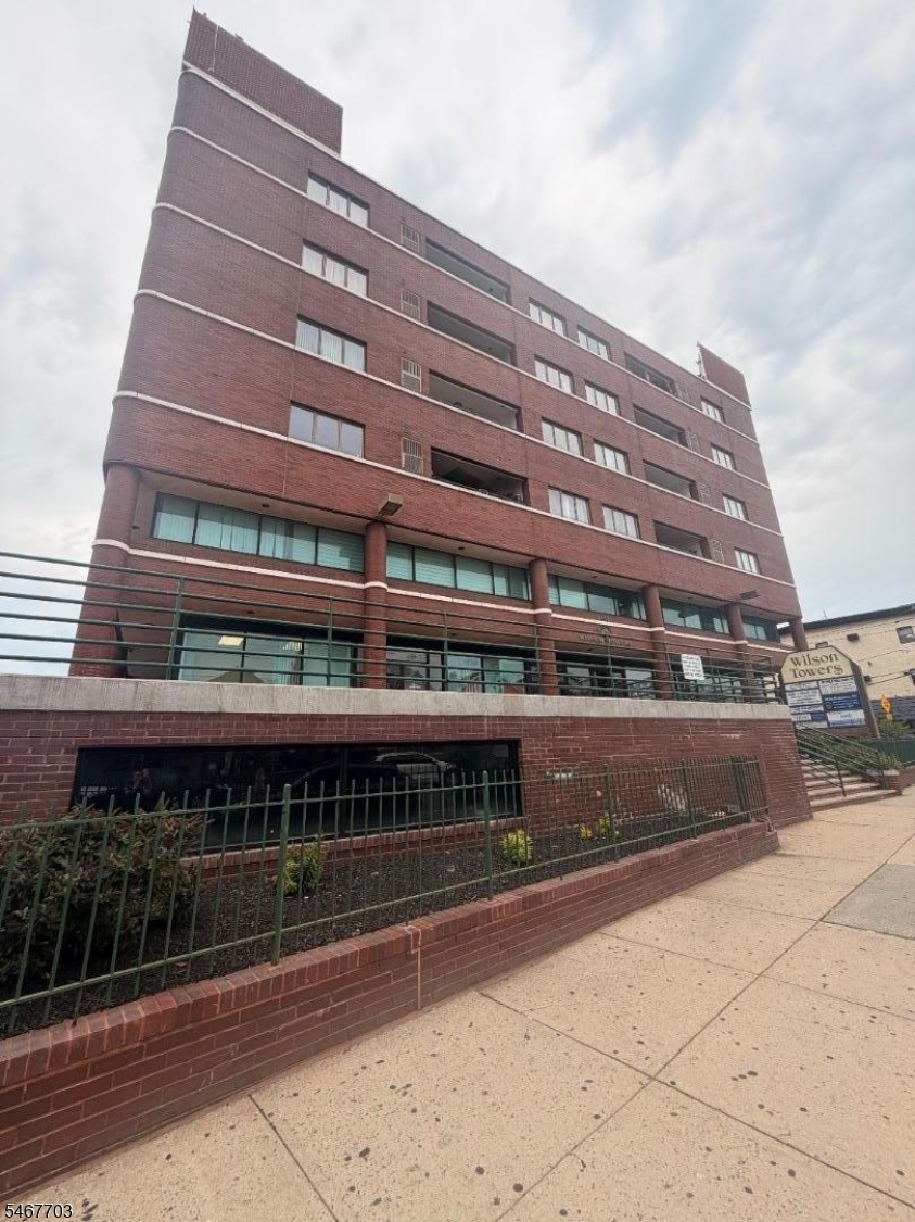 41 Wilson Avenue Newark NJ 07105