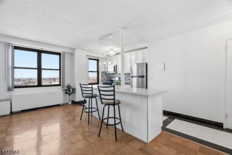 201 Street Pauls Avenue Jersey City NJ 07306