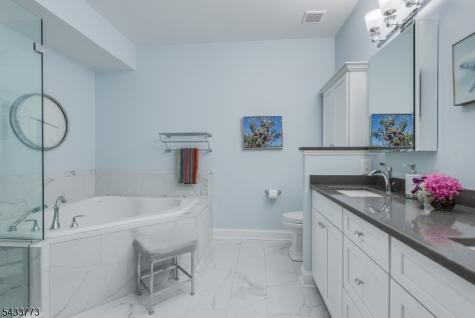 1 Ebersohl Circle Readington NJ 08889