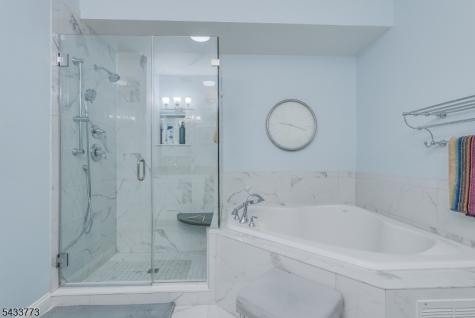 1 Ebersohl Circle Readington NJ 08889