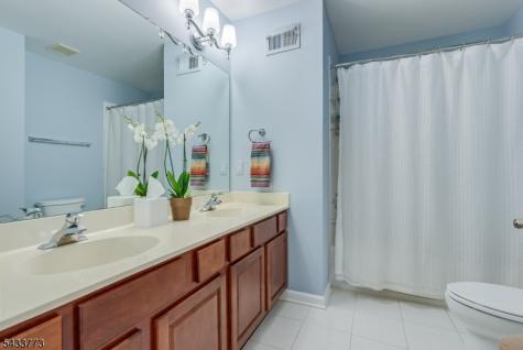 1 Ebersohl Circle Readington NJ 08889
