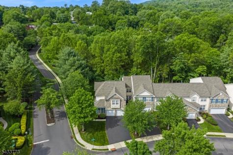 1 Ebersohl Circle Readington NJ 08889