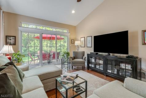 1 Ebersohl Circle Readington NJ 08889