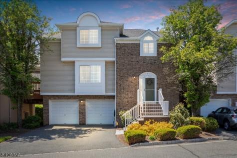 3 Whispering Way E Berkeley Heights NJ 07922