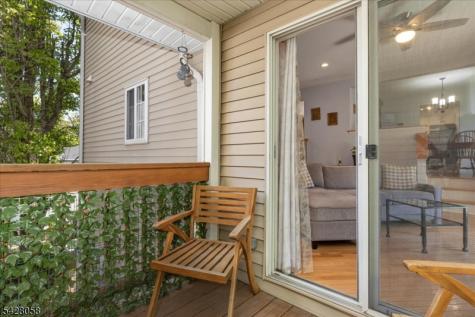 3 Whispering Way E Berkeley Heights NJ 07922