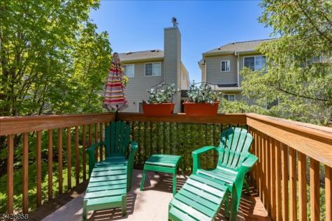 3 Whispering Way E Berkeley Heights NJ 07922