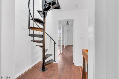 163 Marion Drive West Orange NJ 07052