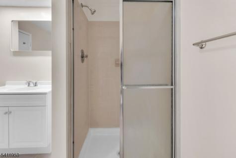 163 Marion Drive West Orange NJ 07052