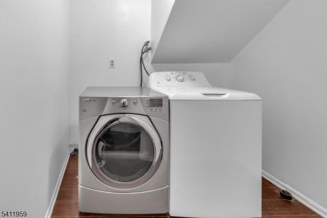 163 Marion Drive West Orange NJ 07052