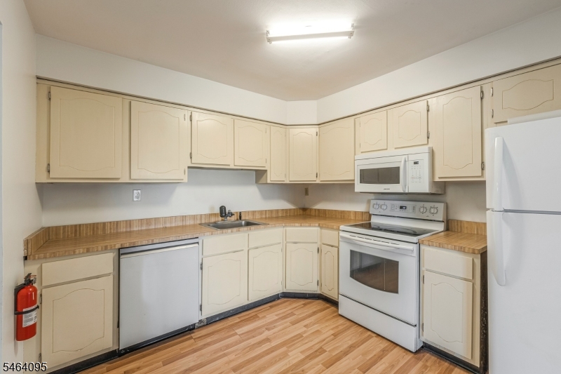 73 Farm Road Hillsborough NJ 08844