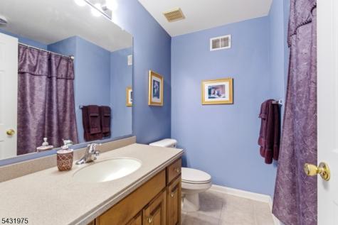 69 Magnolia Way North Haledon NJ 07508