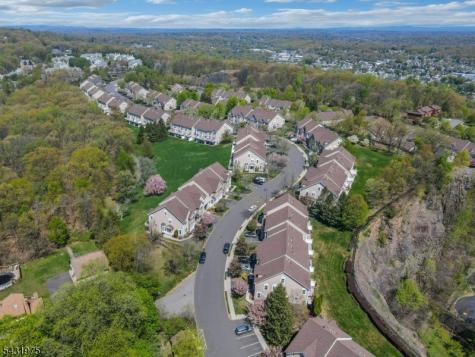 69 Magnolia Way North Haledon NJ 07508