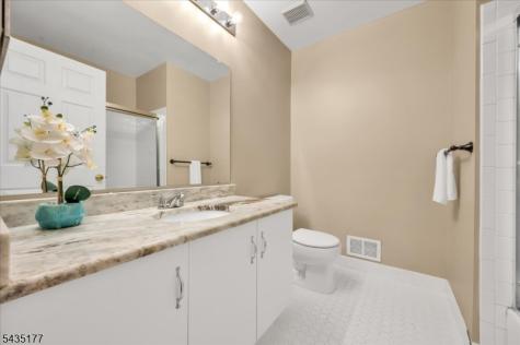279 Janine Way Bridgewater NJ 08807
