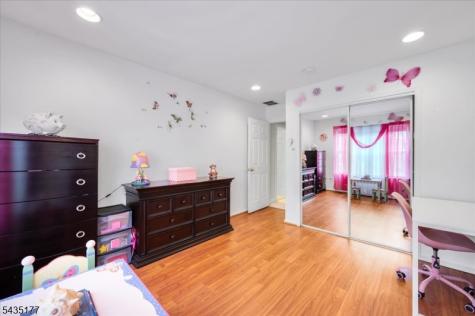 279 Janine Way Bridgewater NJ 08807