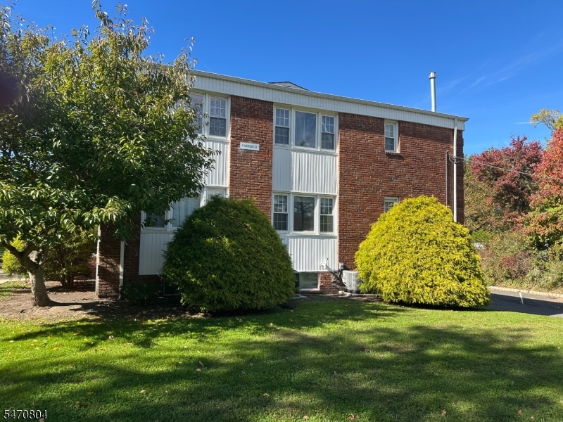 11 Morgan Lane Bridgewater NJ 08807
