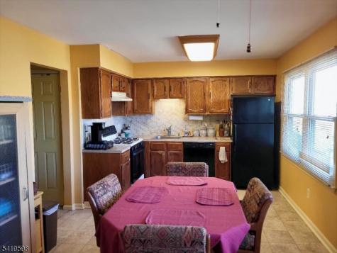 33 Hancock Court Raritan NJ 08822