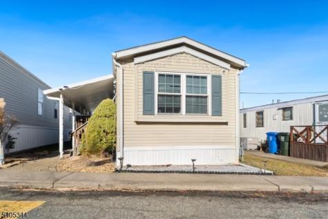 38 Helen Avenue Woodbridge NJ 07001