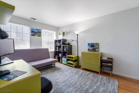48 Quartz Lane Paterson NJ 07501