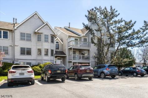 48 Quartz Lane Paterson NJ 07501