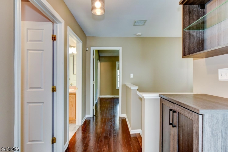118 Barclay Drive Nutley NJ 07110