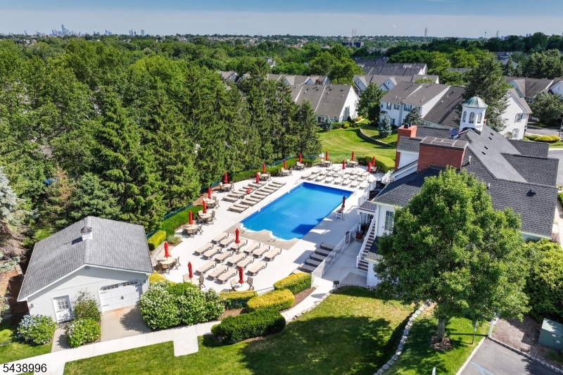 118 Barclay Drive Nutley NJ 07110