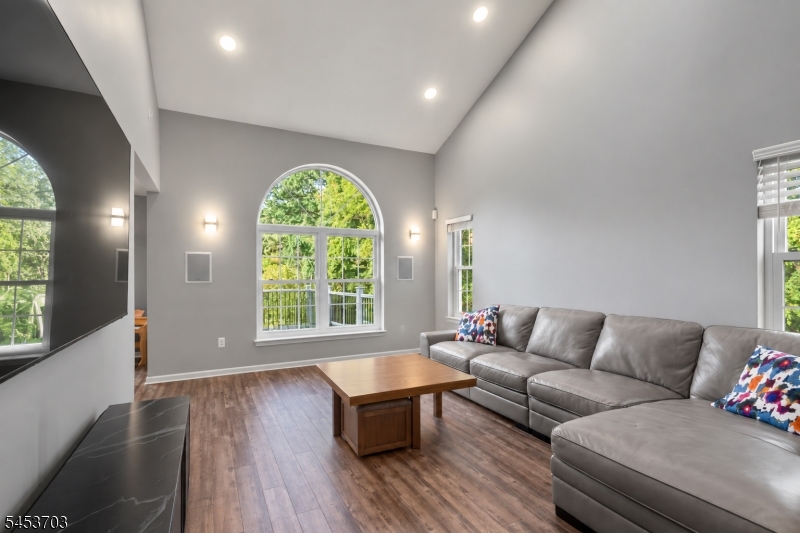 41 Buffalo Hollow Road Branchburg NJ 08876