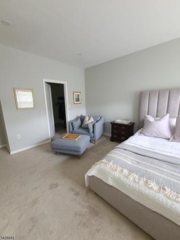 32 Allister Court Lincoln Park NJ 07035