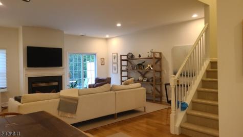 32 Allister Court Lincoln Park NJ 07035