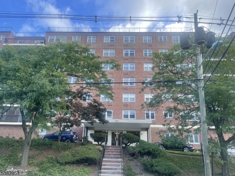 415 Claremont Avenue Montclair NJ 07042