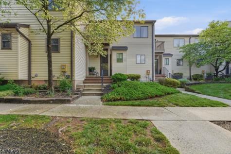 10 Cedar Court Raritan NJ 08822
