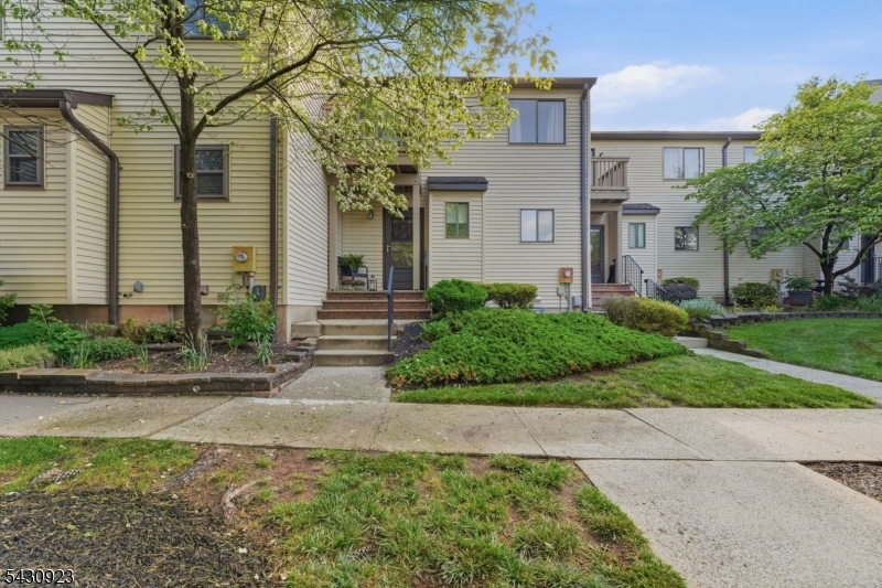 10 Cedar Court Raritan NJ 08822