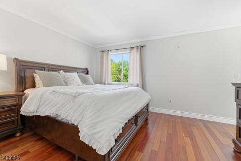 10 Cedar Court Raritan NJ 08822