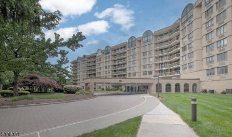 10 Smith Manor Boulevard West Orange NJ 07052