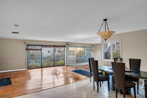 8 Cove Lane North Bergen NJ 07047