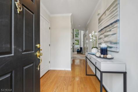 6 Dorchester Drive Bernards NJ 07920