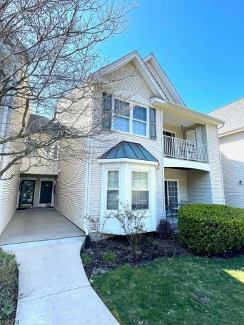 122 Cambridge Court Clifton NJ 07014