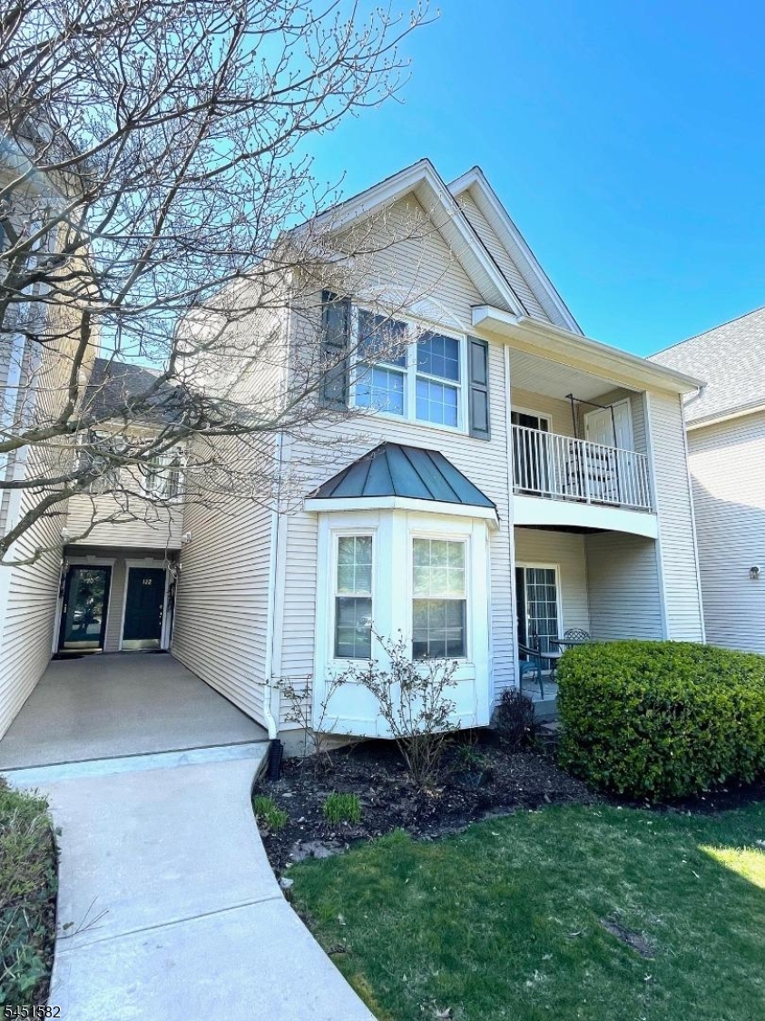 122 Cambridge Court Clifton NJ 07014