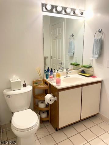 122 Cambridge Court Clifton NJ 07014