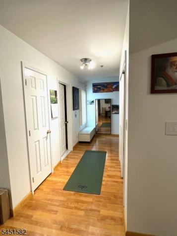 122 Cambridge Court Clifton NJ 07014