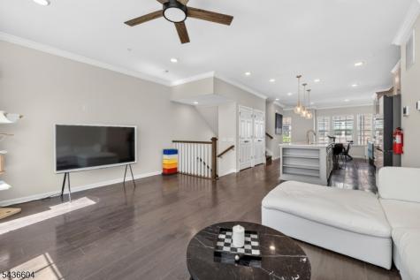 25 Haralson Court Livingston NJ 07039